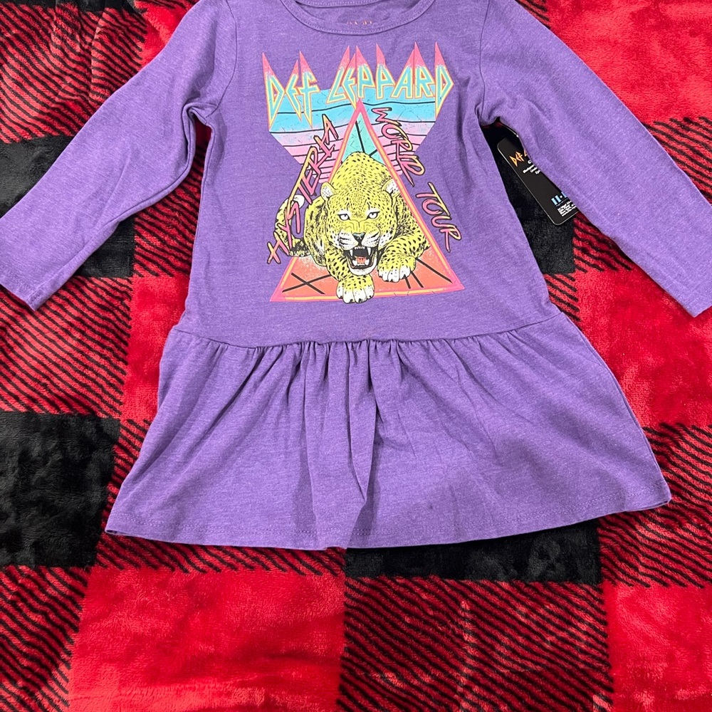 Girls 3T Def Leppard shirt